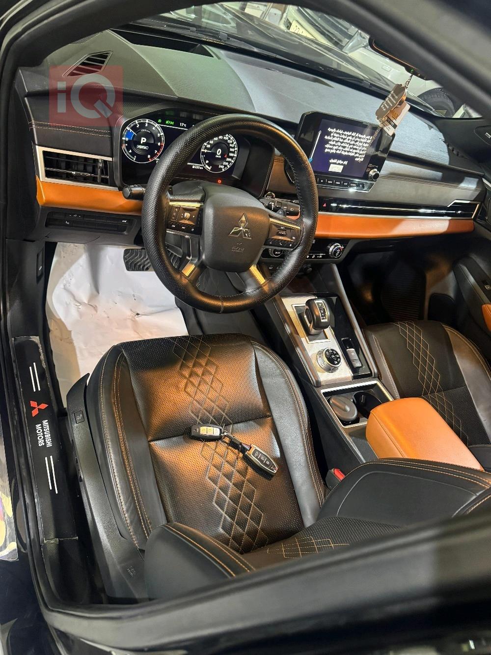 ميتسوبيشي اوتلاندر